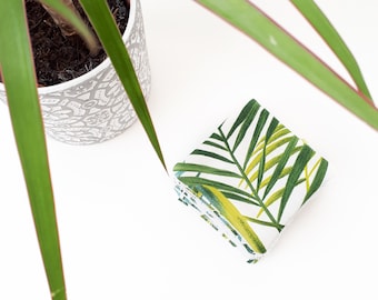 Cottons - Lavable make-up remover wipes squares made of Tropical printed cotton fabric and OEKO-TEX-certified bamboo fiber sponge
