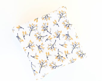 Cotons - Carrés lingettes démaquillantes lavables en coton motifs branchages "hosta" jaunes et éponge bambou certifiés OEKO-TEX