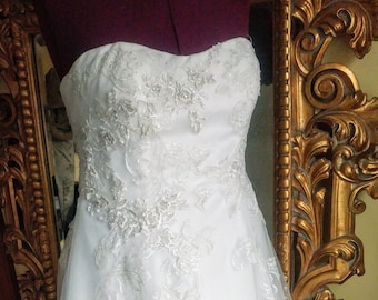 Oleg Cassini Lace Wedding Dresses Creme