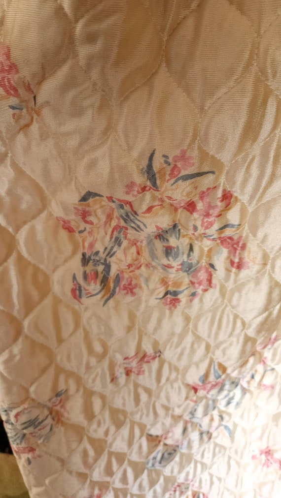 Vintage 70's Patti J for Larwin Ivory Satin Quilt… - image 9