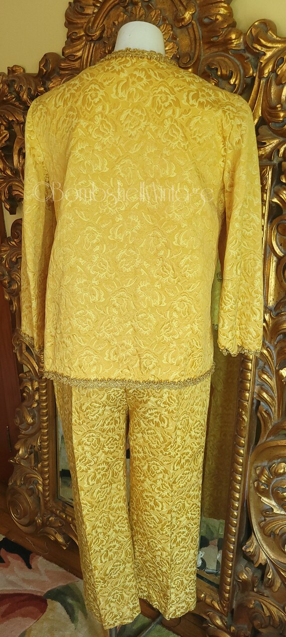 Vintage 60'sGold Damask Cropped Pants Suit with M… - image 5