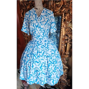 Vintage 60&#39;s White and Blue Floral Swirl Fit and Flare Dress Large