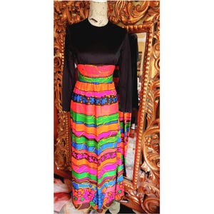 Vintage 60er Jahre May Victory Mod Maxi Kleid mit Bunten Strass Details