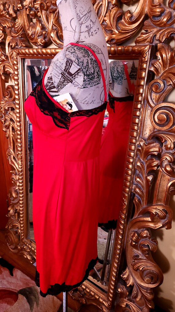 Vintage 60's Dorsay Red and Black Dress Slip - image 2