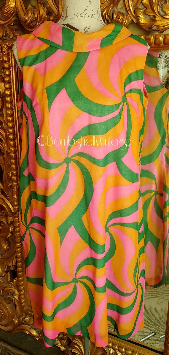 Vintage 60's Mod Psychedlic Pin Wheel Tent Dress