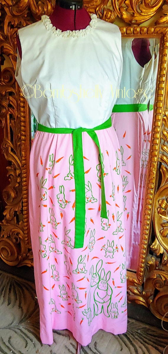 Vintage 60's Vested Gentress Pink and White Whimsi