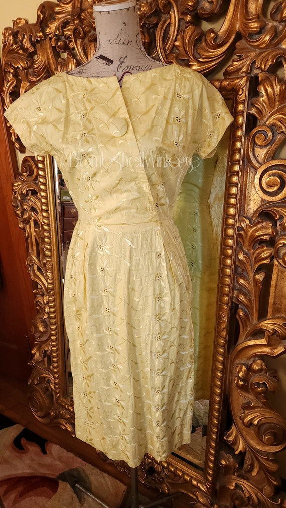 Vintage 50's Yellow Embroidered Eyelet Wiggle Dres