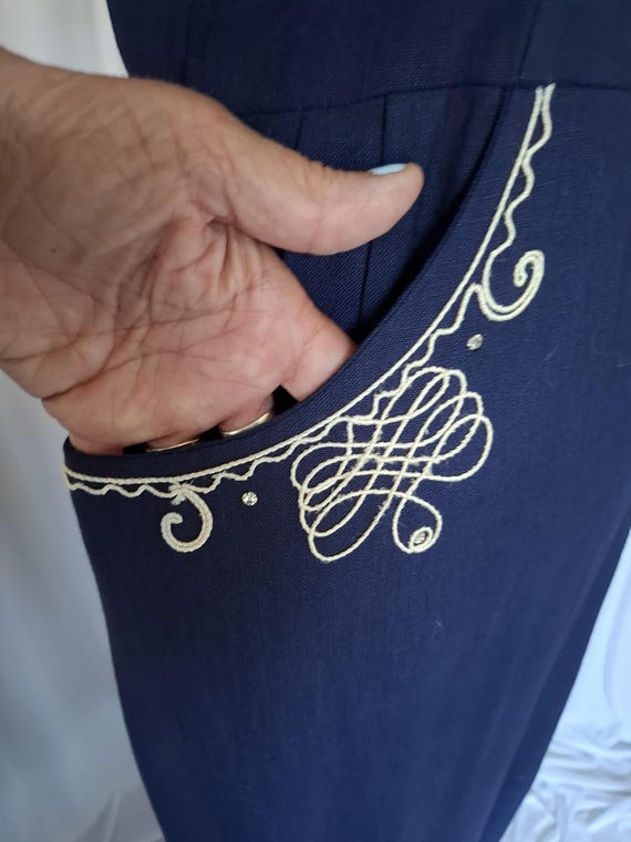 Vintage 40's Navy Blue Linen Embroidered Dress wi… - image 7