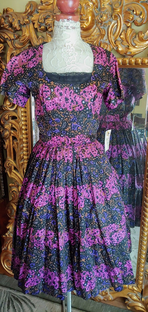 Vintage 1950's Fit and Flare Pink and Purple Part… - image 2