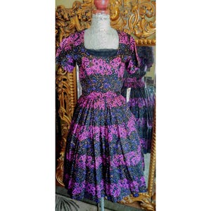 Vintage 1950&#39;s Fit and Flare Pink and Purple Party Dress