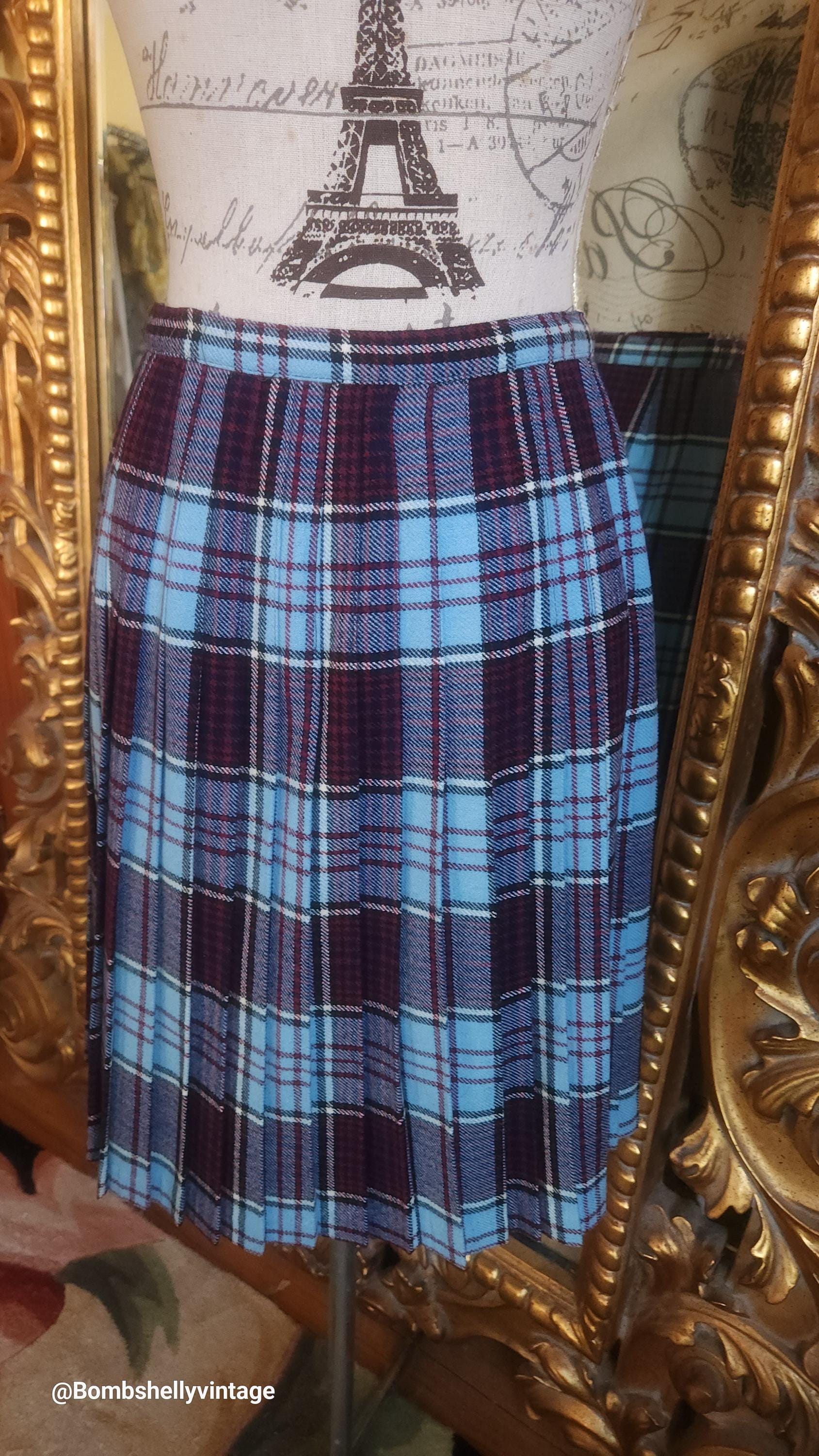 Vintage 70's English Sports Shop Bermuda Short Wool Blue