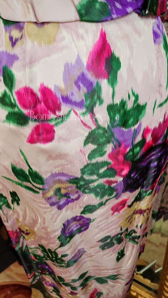Vintage 50's Pink and Purple Floral Satin Wiggle … - image 2