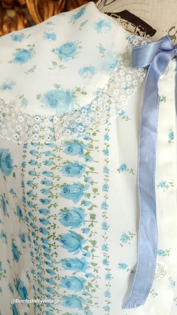 Vintage 50's Dreamwear Blue Floral Chiffon House … - image 5