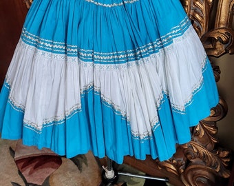 Vintage 50's Blue and White Full Circle Patio Skirt