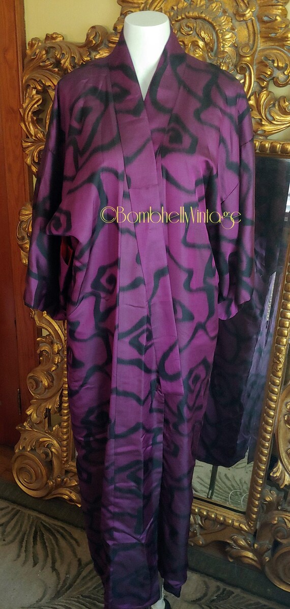 Vintage 50's Purple and Black Abstract Silk Kimono