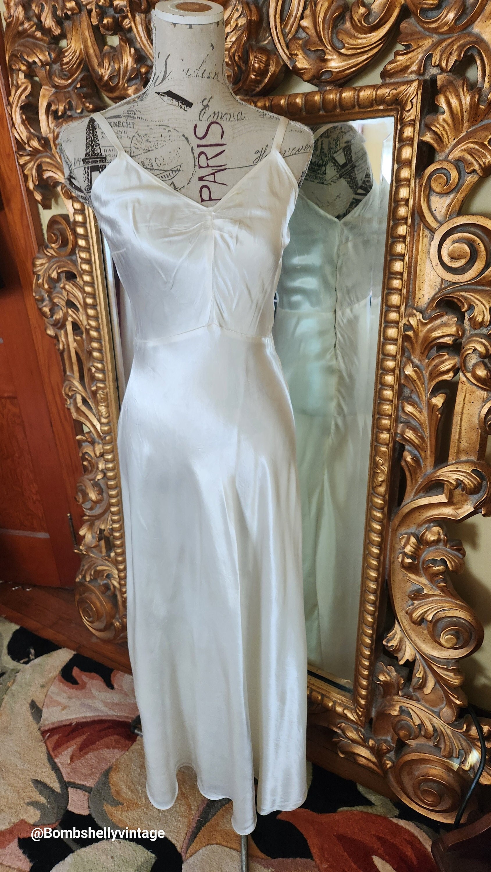 BRIDAL DRESSES | Selfie Leslie