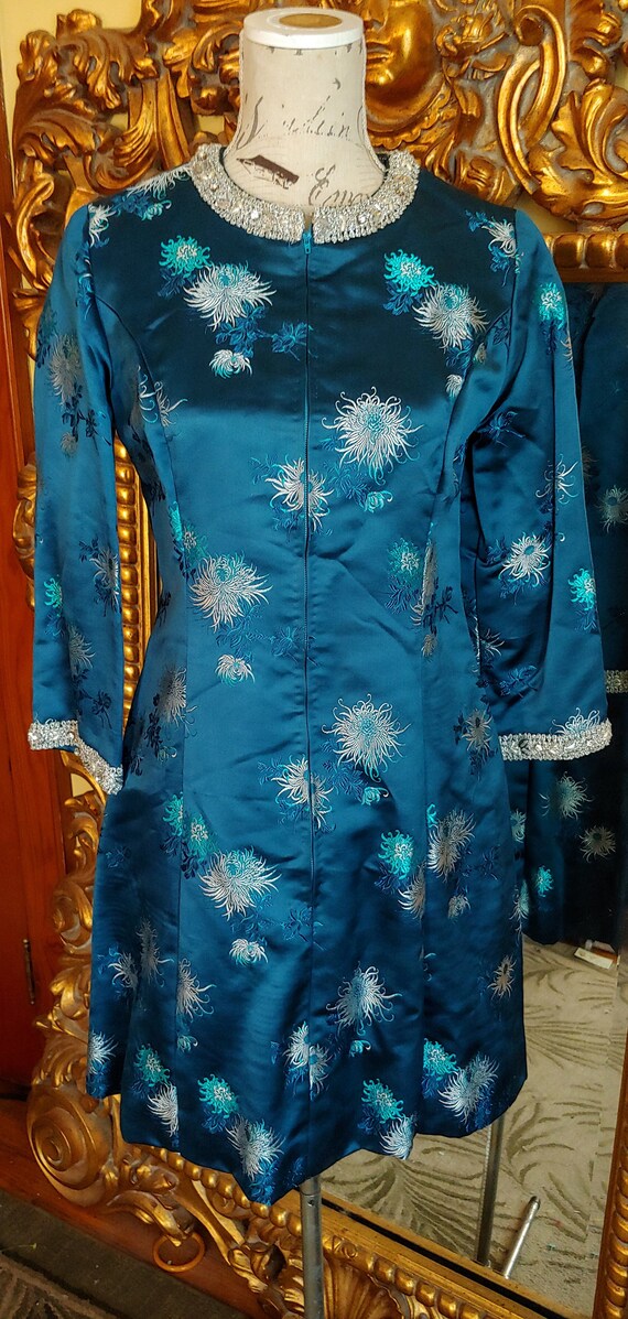 Vintage 60's Navy Blue Asian Silk Brocade Mini Dr… - image 2