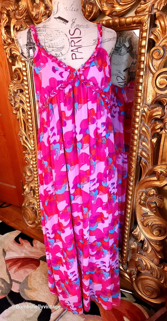 Vintage 60's Mod Abstract Pink and Purple Maxi Dre