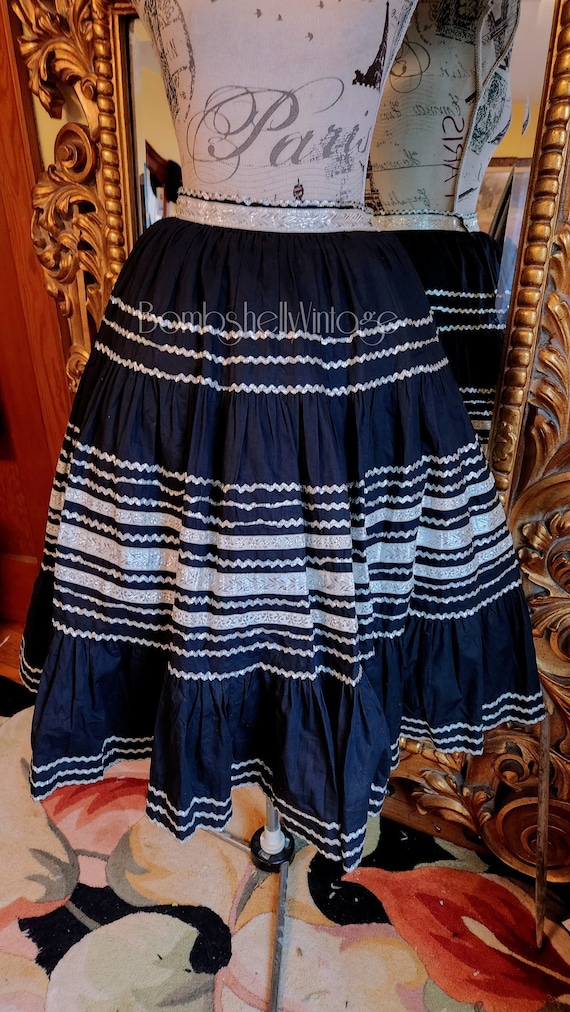 Vintage 50s Patio Skirt Gem