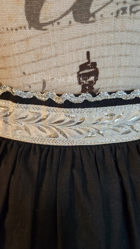 Vintage 50's Black and Silver Patio Circle Skirt - image 6