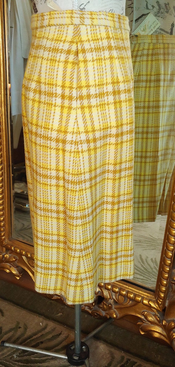 Vintage 1970's Aston Yellow and Brown Plaid Scott… - image 5