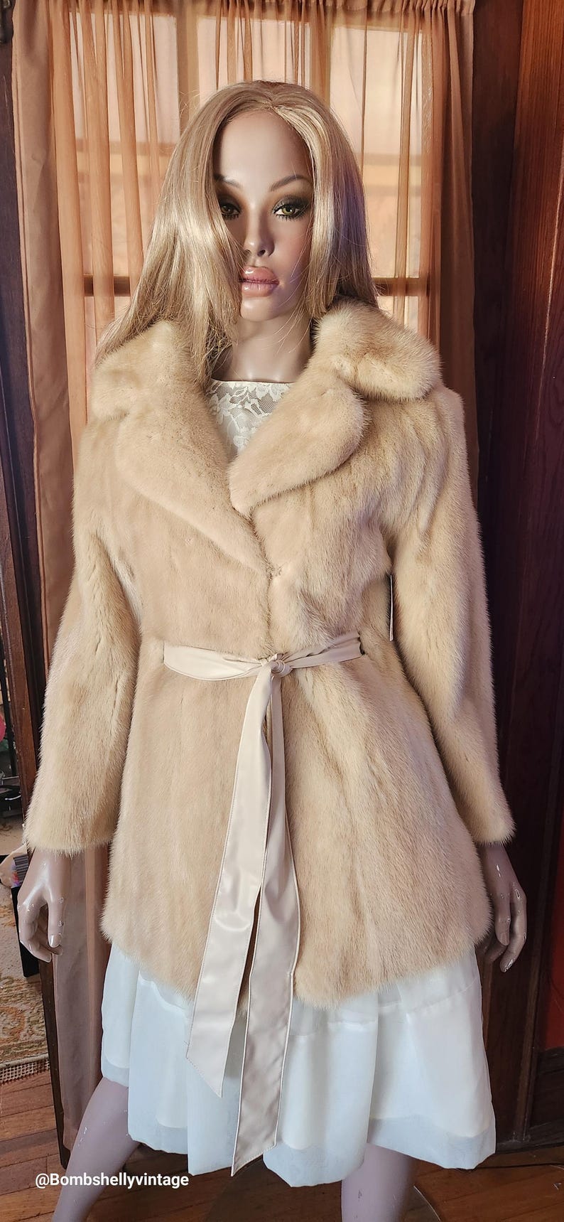 Vintage 70's Blonde Hip Length Genuine Mink Jacket image 10