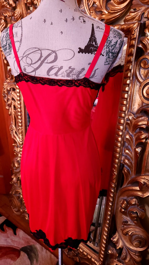 Vintage 60's Dorsay Red and Black Dress Slip - image 3