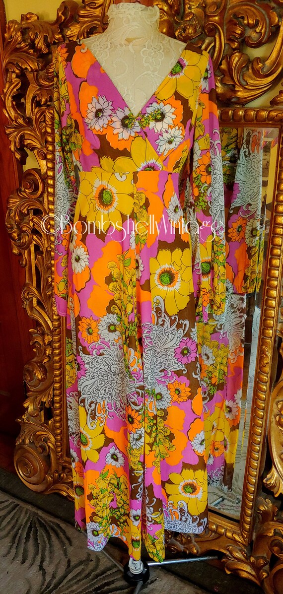 Vintage 60's Nylon Slinky Mod Floral Maxi