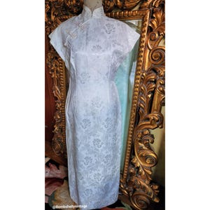 Vintage 60&#39;s White Brocade Long Cheongsam Dress
