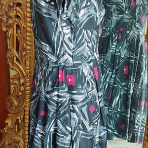 Vintage 1940's Black and Gray Abstract Print Cotton Dress image 3