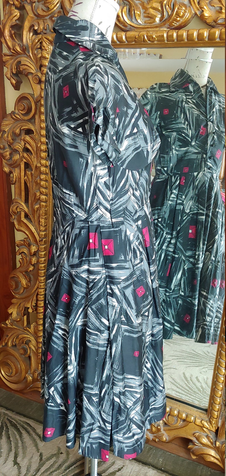 Vintage 1940's Black and Gray Abstract Print Cotton Dress image 3