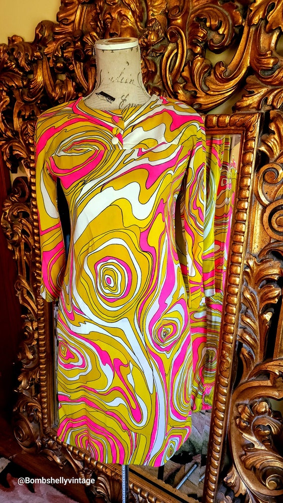 Vintage 60's Sears Psychedlic Hot Pink and Chartru