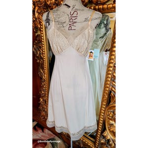 Vintage 70&#39;s Beige Van Raalt Suavette Slip with Lace Details