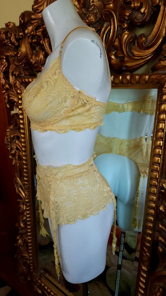 Vintage 90's Fredericks of Hollywood Yellow Lace … - image 4