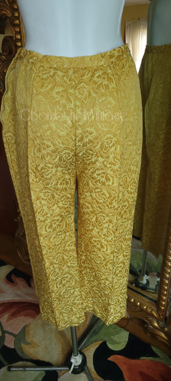 Vintage 60'sGold Damask Cropped Pants Suit with M… - image 10