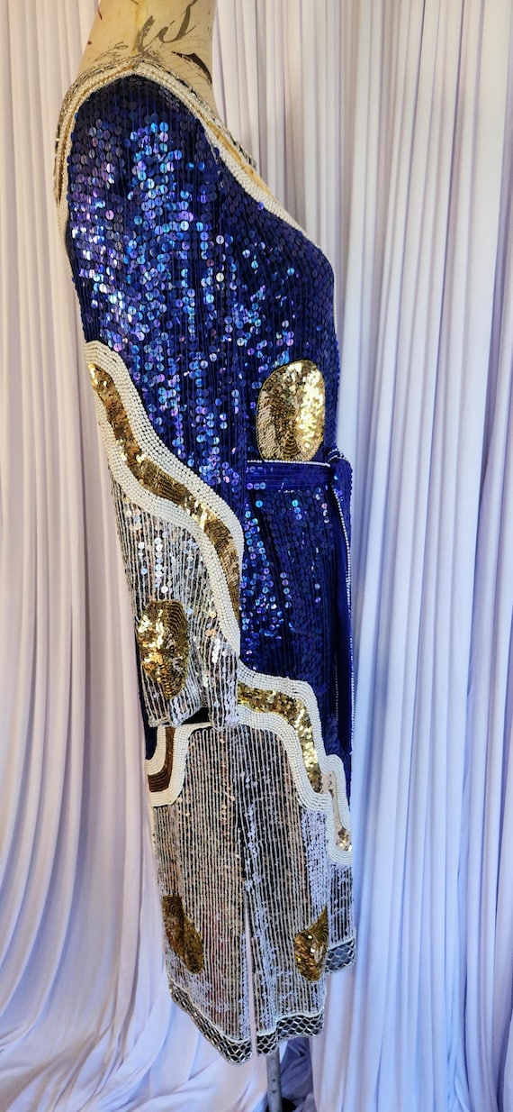 gold or silver with blue dress What Color Jewelry Goes With a Blue Dress: 7 Best Combos
