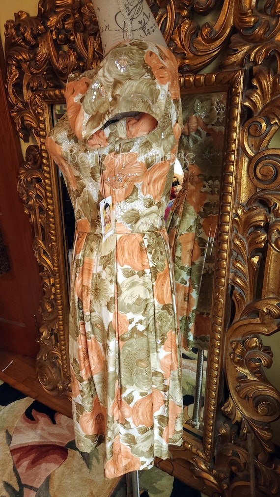 Vintage 50's Peach and Green Floral Sequin Wiggle… - image 4