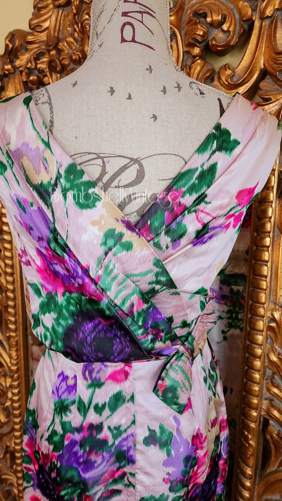 Vintage 50's Pink and Purple Floral Satin Wiggle … - image 5