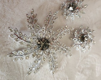 Vintage 60's Sarah Coventry Large Silver Rhinestone Snowflake Brooch and Clip on Earring Set