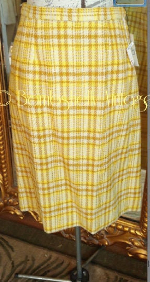 Vintage 1970's Aston Yellow and Brown Plaid Scott… - image 1