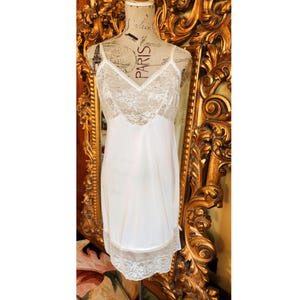 Vintage 60&#39;s Van Raalt Ivory Dress Slip Lace Bodice and Satin Ribbon Trim