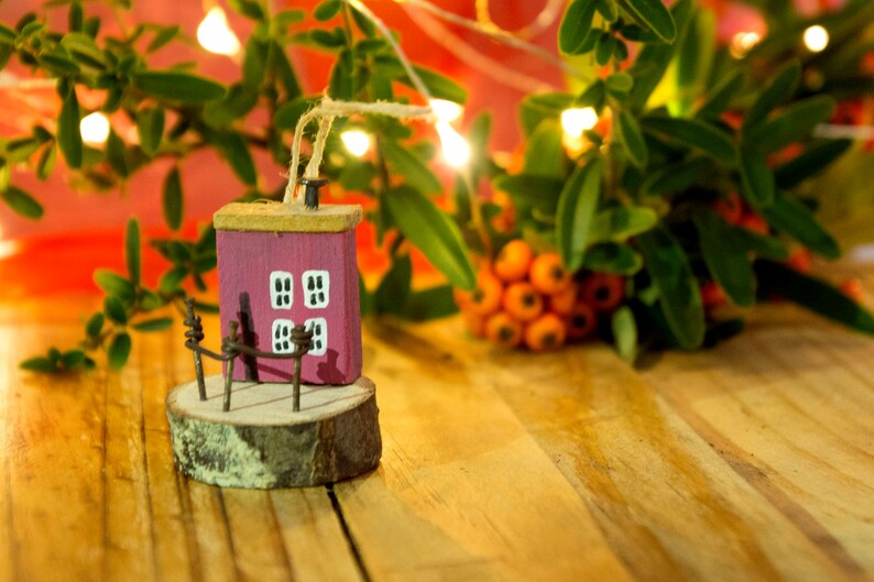 Casa de la suerte Buena suerte encanto pequeña casa favor de | Etsy