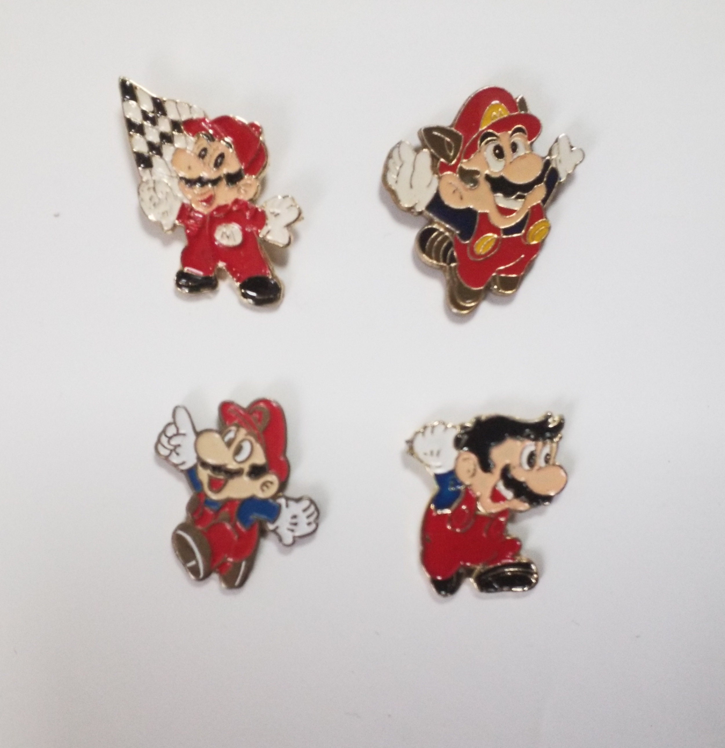 Mario Pins personaje de videojuego nintendo pinos metal mail Etsy