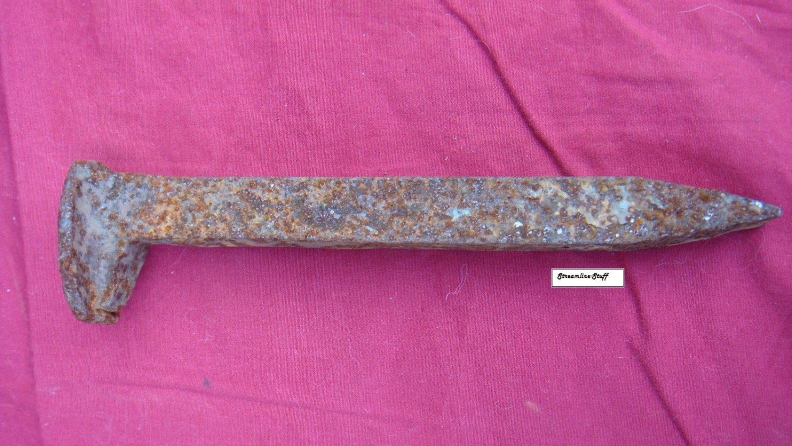 metal spikes for track