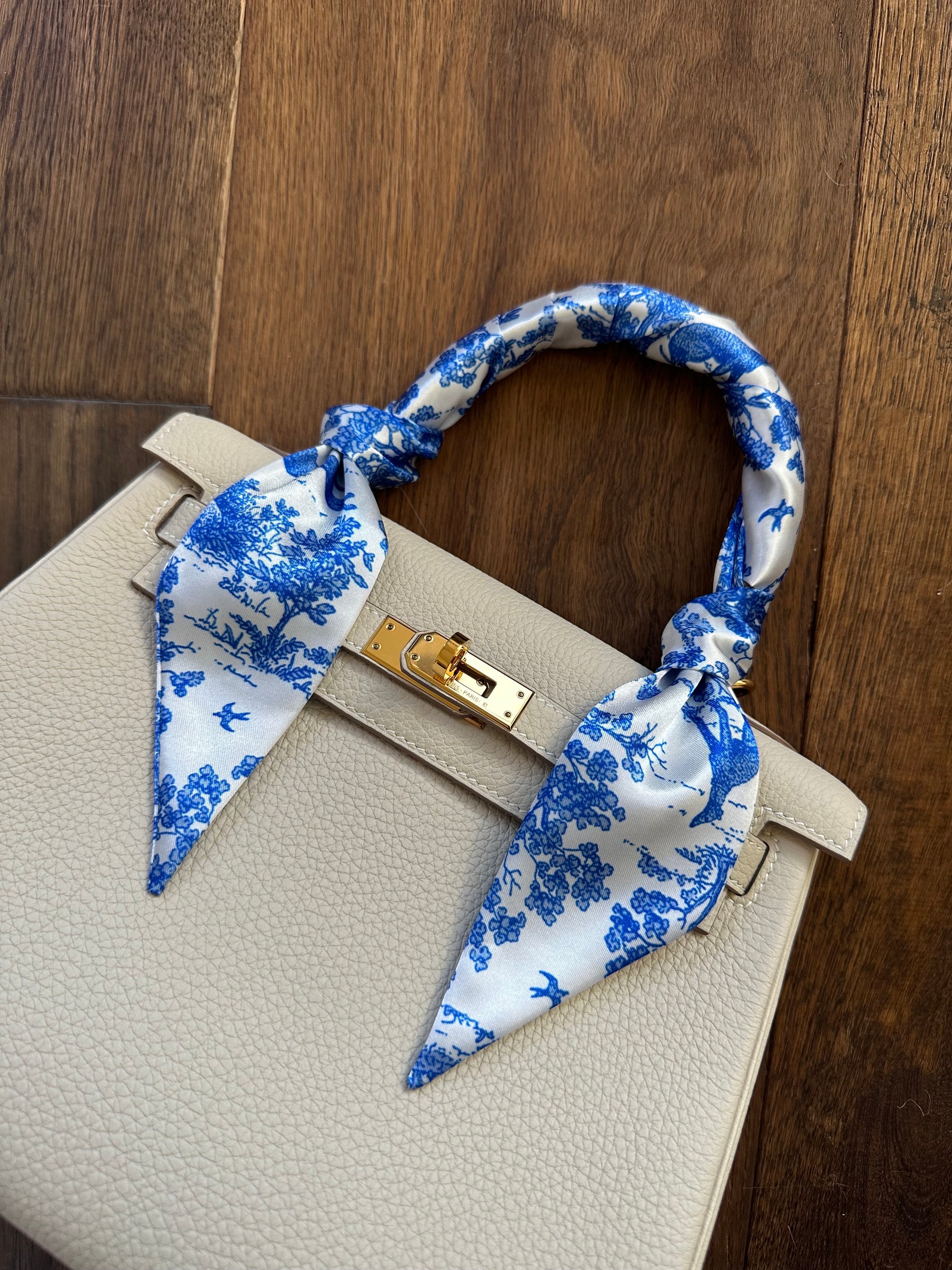 Blue & White French Provincial Toile Handbag Skinny Scarf  display picture 1