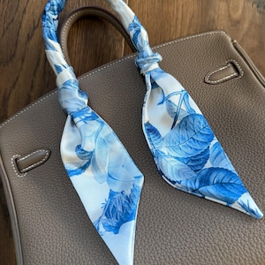 Écharpe fine bleue et blanche, rose, fleurs, sac à main, écharpe fine, ruban pour cheveux fins