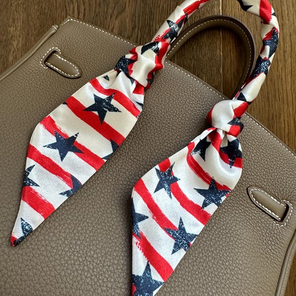 Bufanda fina patriótica con estrellas y rayas desgastadas / Envoltura para el mango / Pañuelo fino para el cabello / Accesorio de lujo de diseño