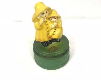 Raindrops music figurine
