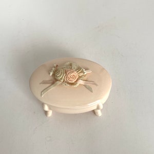 Vintage Enesco Trinket Dish with Lid, Pink Footed Jewelry Dish with Ribbon, 1987 Enesco Porcelain Knick Knack Holder, Bathroom Bedroom Decor