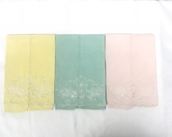 Vintage 1930s Embroidered Linens, Shabby Chic Powder Room Decor, Set of 3